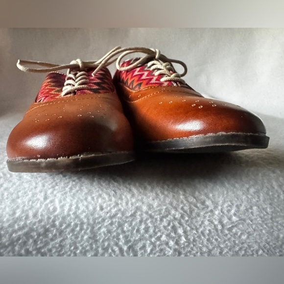 Black Poppy Size 8 1/2 Multicolored Chevron Oxford Women’s Shoes. - Picture 8 of 15